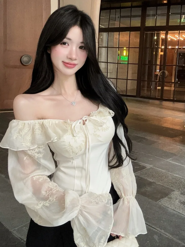 

Elegant Embroidered Heavy Work Waist-Cinching Long Sleeve Bell Sleeve Shirt for Women Sexy Pure Color City Walk Suitable