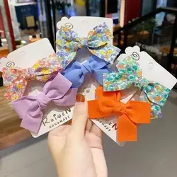 Pasador Femenino con Lazo de Tela Floral