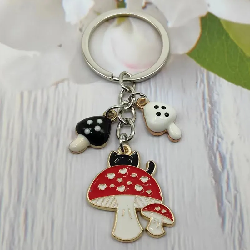 Lovely A-Z letter plant mushroom women's key chain enamel key chain handbag decoration car key chain pendant accessories