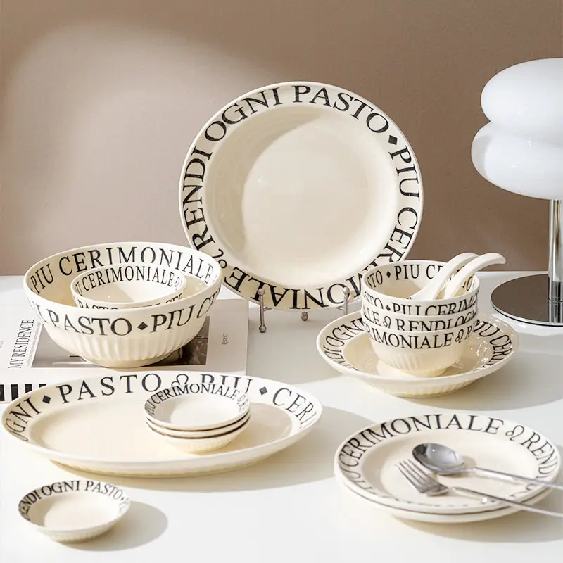 Unique Full Set Dinner Set Plates Design Aesthetic Italian Christmas Dinnerware Sets Luxury Designer Vajilla Ceramica Dinnerware