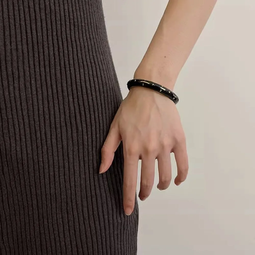 

Modern Enamel Woman Cuff Bracelet French Style Elegant Retro Opening Bangle Vintage Classic Women's Hand Bracelet Lady