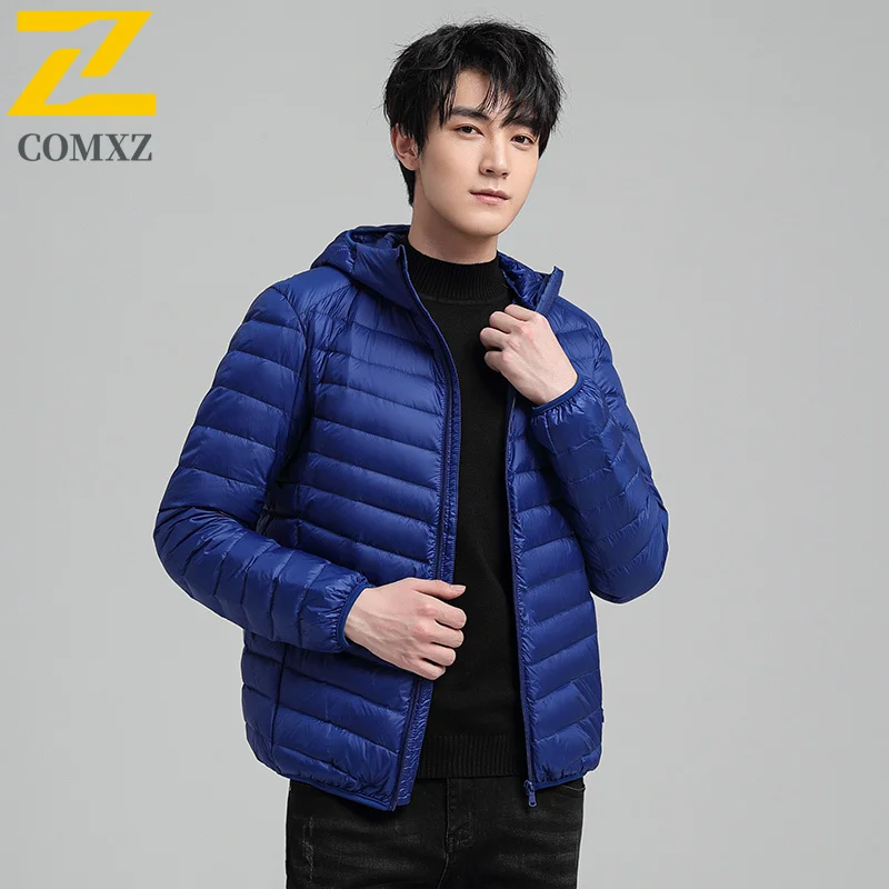 Winter New Puffer Jacket Men 2025 Leisure Hooded Travel Thickening White Duck Down Coat Short Style Versatile Lightweight Parkas