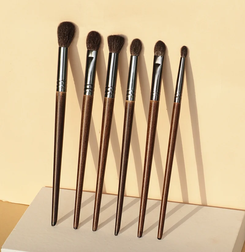 6 ชิ้น Super Soft Goat Hair Eye ชุดแปรงแต่งหน้า, ด้ามไม้ Precision แปรงอายแชโดว์สําหรับผู้เริ่มต้นเครื่องมือเครื่องสําอางแบบพกพา