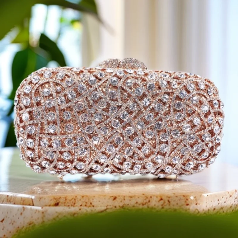 

Клатч с кодовым узором-цепочкой, вечерняя женская сумка с геометрическим звеном. Специальный структурированный кошелек OEM, низкий минимальный заказ оптом от Factory Dir