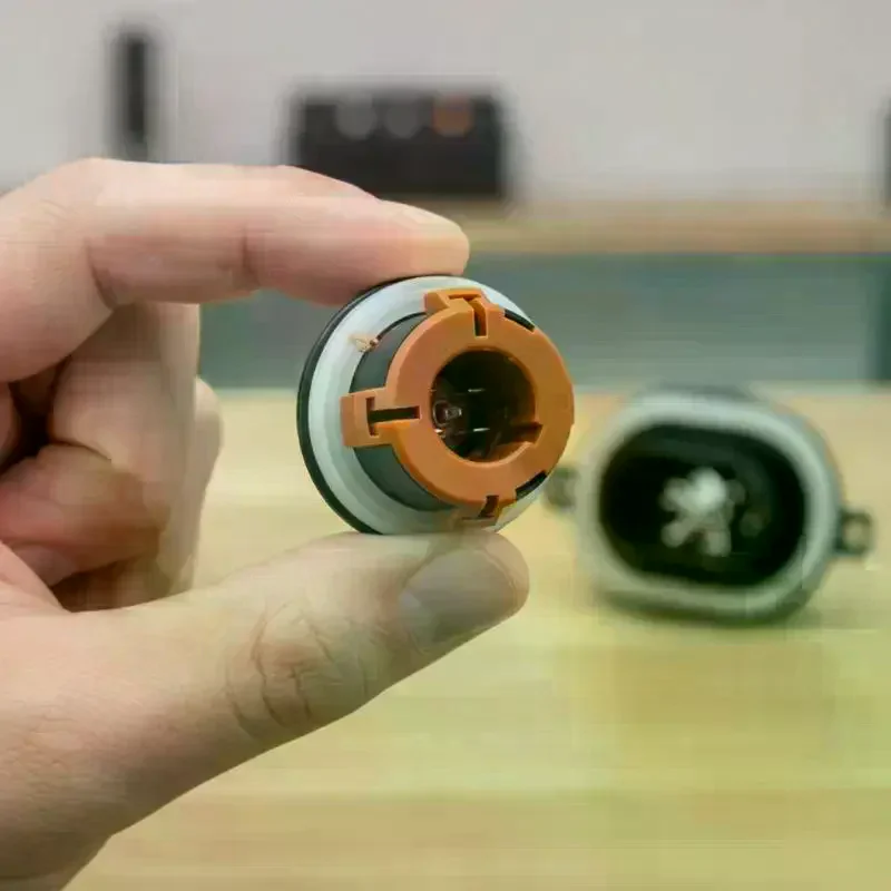 1 Set HDL-439 261342255R Car Lamp Holder Harness Connector Plug 1 Pin Wire Car Connector Spot DJ7011-2.2-11D For Vehicle Fit