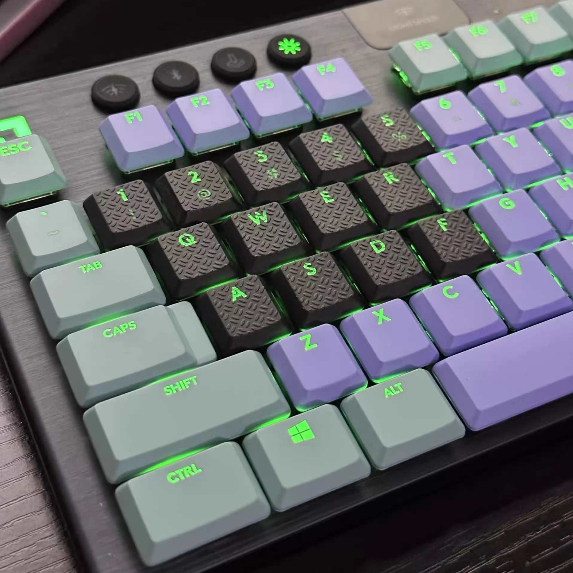 

High performance tactile ripple backlit gaming keycaps compatible with Logit G813/G815/G913/G915 TKL RGB mechanical keyboard