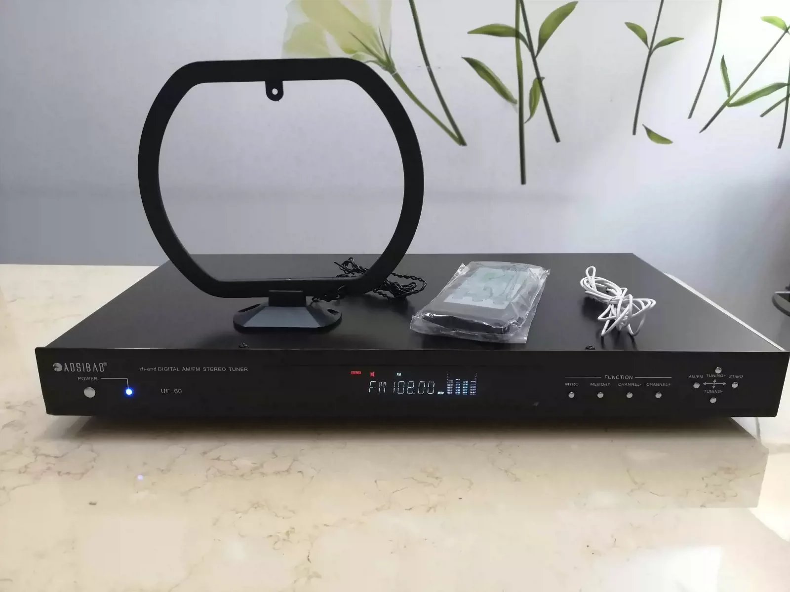 

High-Fidelity Radio Tuner/HIFI High-Sensitivity FM/AM High-Fidelity Radio with Bluetooth and USB Playback