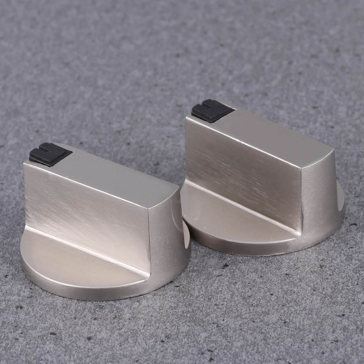 

2pcs Metal Stove Switch Knobs Durable Gas Oven Ignition Replacement Easy Install Home Restaurant Kitchen Bar Use