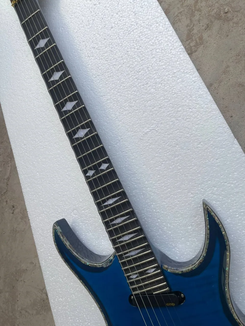 Blue Body Electric Guitar with Flame Maple Top Scalloped Fretboard,Gold Hardware,Provide customized service