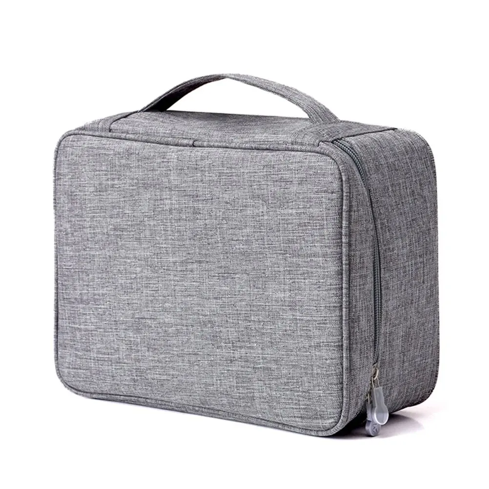 

Дорожный органайзер для электроники: кабели, флешки, повербанки. Водонепроницаемая серая сумка из катионной ткани.