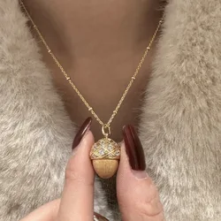 Light luxury charms wire drawing craft necklaces high-end fashion crystal vintage texture pinecone pendant collar chain jewelry