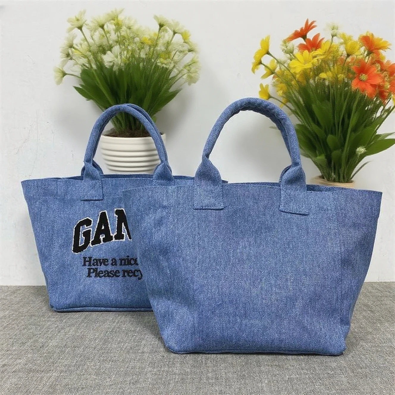 

Canvas Bag Letter Embroidery Large Capacity Shopping Bag Shoulder Tote Bag Vintage Tote Bag for Men and Women