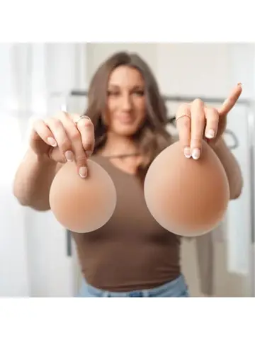 Fashion Silicone Nipple Cover Lift Up Bra Sticker Adhesive Invisible Bras Chest Patch for Women Reusable Chest Breast Petals Pad