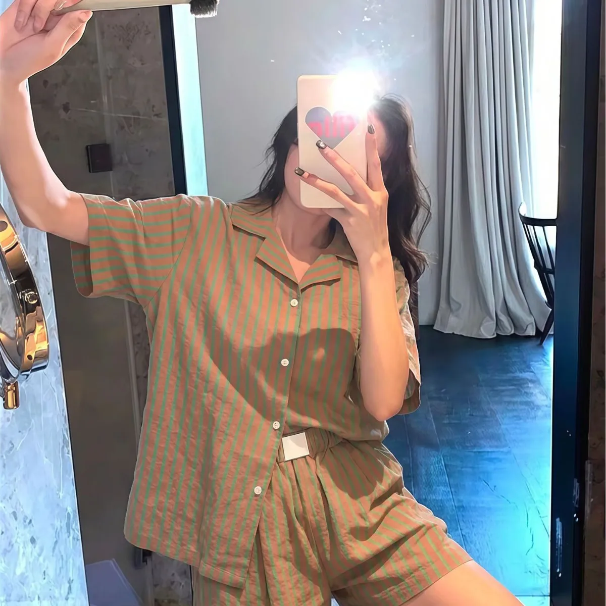 

New Arrival: Minimalist Korean-Style Relaxed Striped Short-Sleeve Pajamas for Women – Sweet and Feminine Plus-Size Loungewear Se