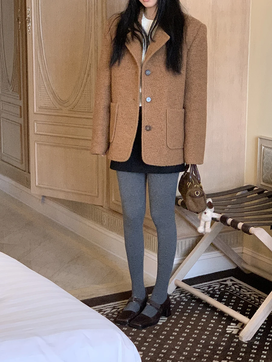 

Красное шерстяное пальто знаменитостей, женское зимнее высококачественное сенсационное супер красивое пальто, новинка 2025, коричневый костюм с межкой подкладкой из хлопка, шерстяной Oute...