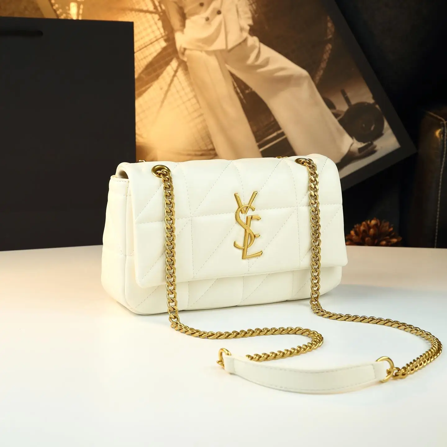 

Elegant Leather Classic Designer Paris Fashion Large Capacity Handbag For Women Luxury Brand Practical Stylish Diaper Bags