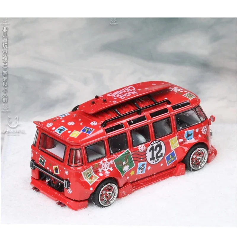 Christmas gift model car alloy die-cast wide-body low-lying T1 Christmas with snow scene set box 1/64 car model collection