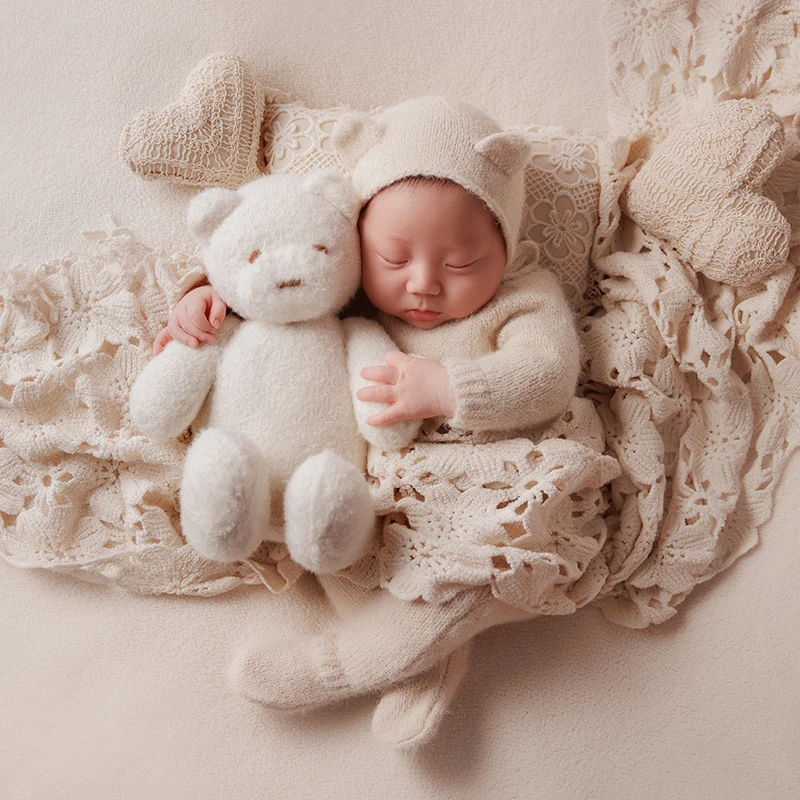 Cute Baby Bear Photography Props Knitted Hat Long-Sleeved Outfit Ins Style Hollow Wrapped Pillow Infant Studio Photo Accessories