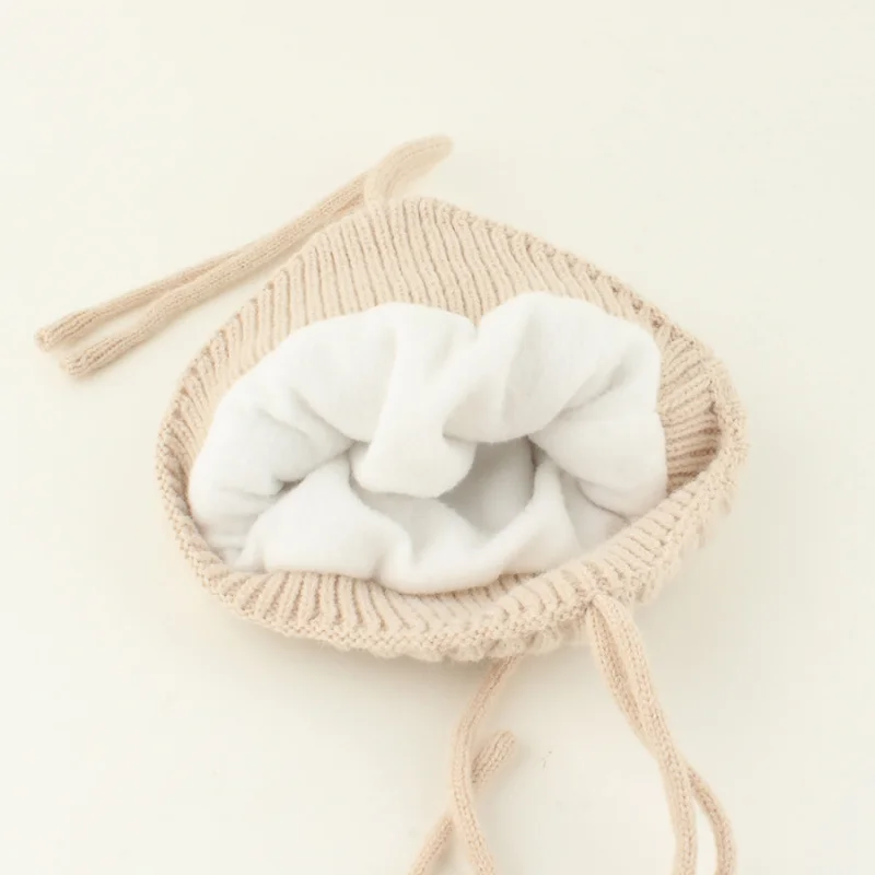 جديد وصول الأطفال ريال الراكون الفراء الكرة زغب قبعة وشاح مجموعة الخريف والشتاء تويست محبوك الدافئة Earflaps قبعات الرقبة أدفأ