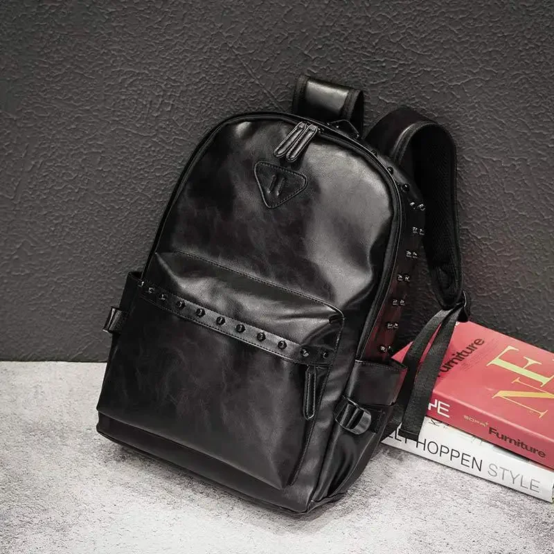 Fashion Men's Backpacks Brand Designer Rivets Backpacks Men Soft PU Leather Travel Backpacks Men Women High Capacity School Bag