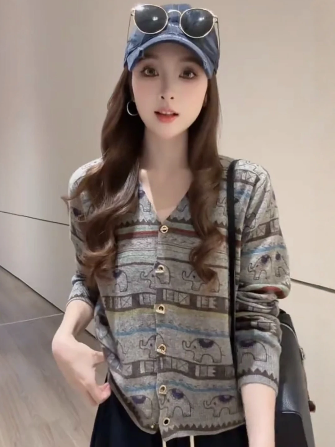 

Feilao Island V-Ne Color Blo Striped Knitted Open Cardigan Women's Autumn Loose Single Button Sweater Unique Super Beauti...