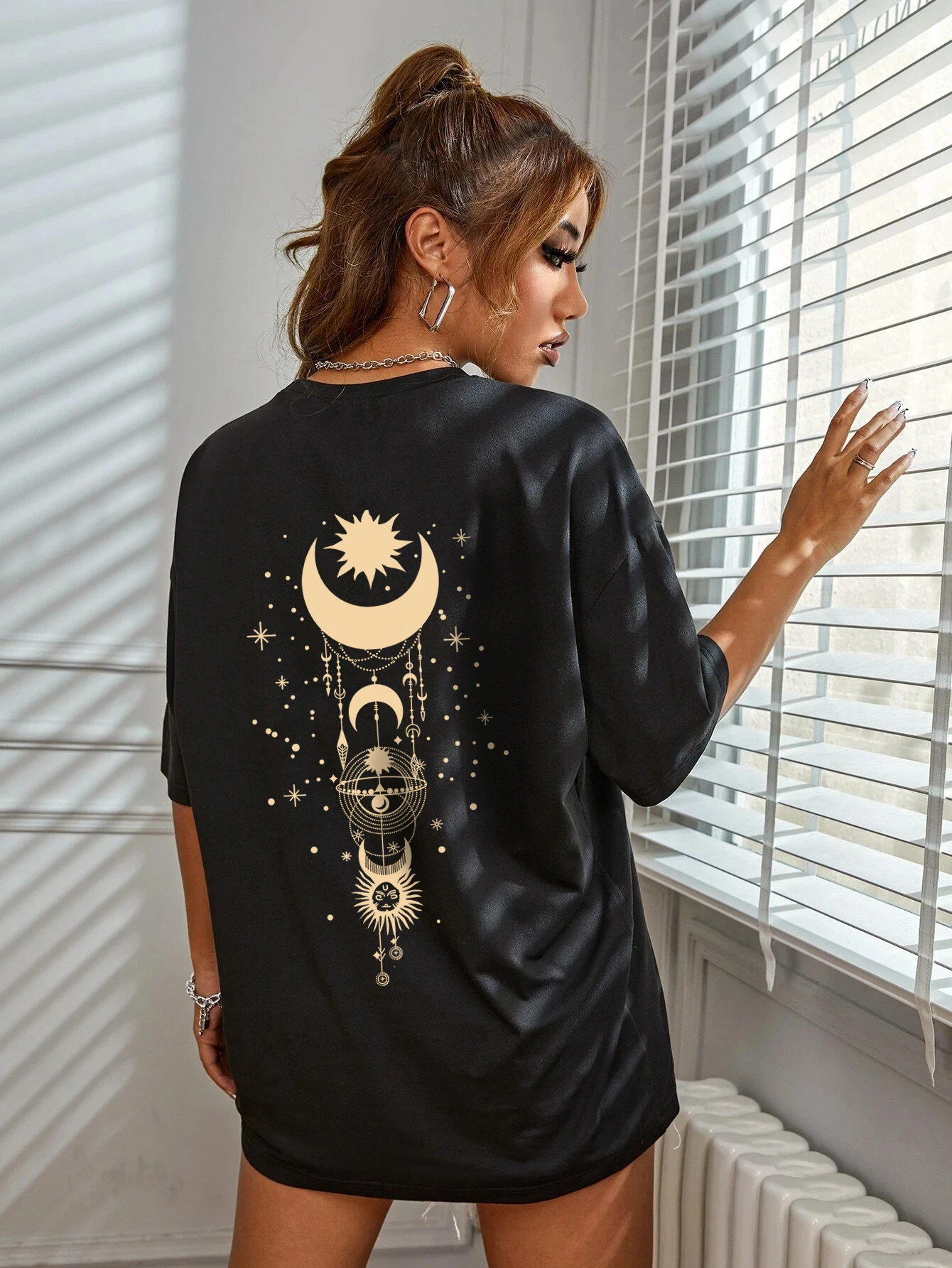 Nieuwe modieuze casual T-shirtkleding Eenvoudig damestopje met ronde hals en korte mouwen Los bedrukt T-shirt