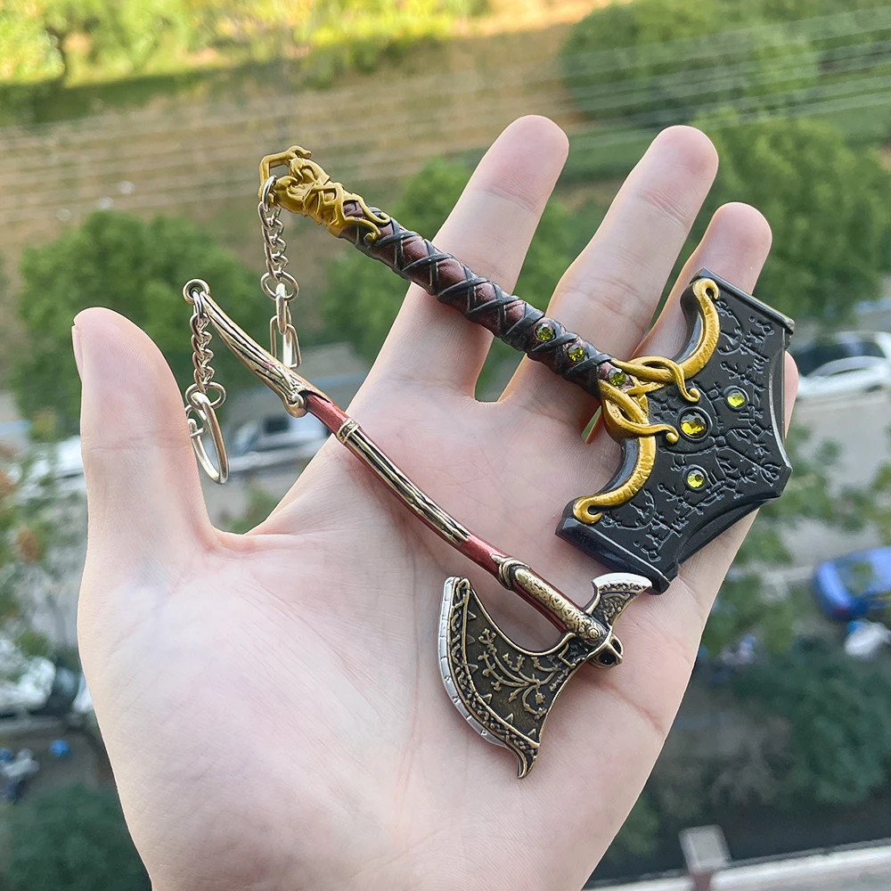 God of War Ragnarok Keychain Kratos Blades of Exile Leviathan Axe Hammer Mjolnir Weapon Penant Key Chain for Men Keying Jewelry