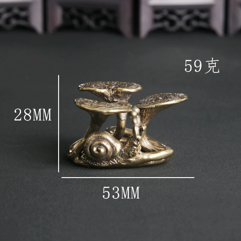 Vintage Brass Snail Ganoderma Creative Incense Holder Ornament, Fortune-Bringing Tea Pet Craft, Antique Miscellaneous Small Bras