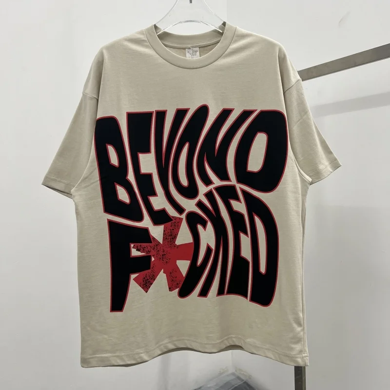 

Летняя американская футболка в стиле High Street с креативным абстрактным принтом букв, круглым вырезом и коротким рукавом, винтажная, из хлопка, повседневная.