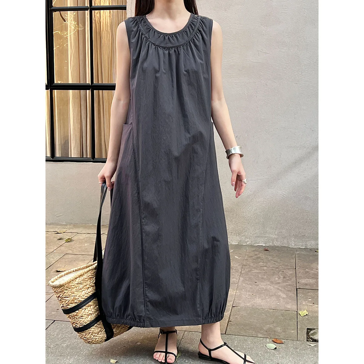 

Casual Korean Style Minimalist Double Layered Collar Waist Cinched Vest Dress, Spring New Pleated Flower Bud Hem Dress 8736