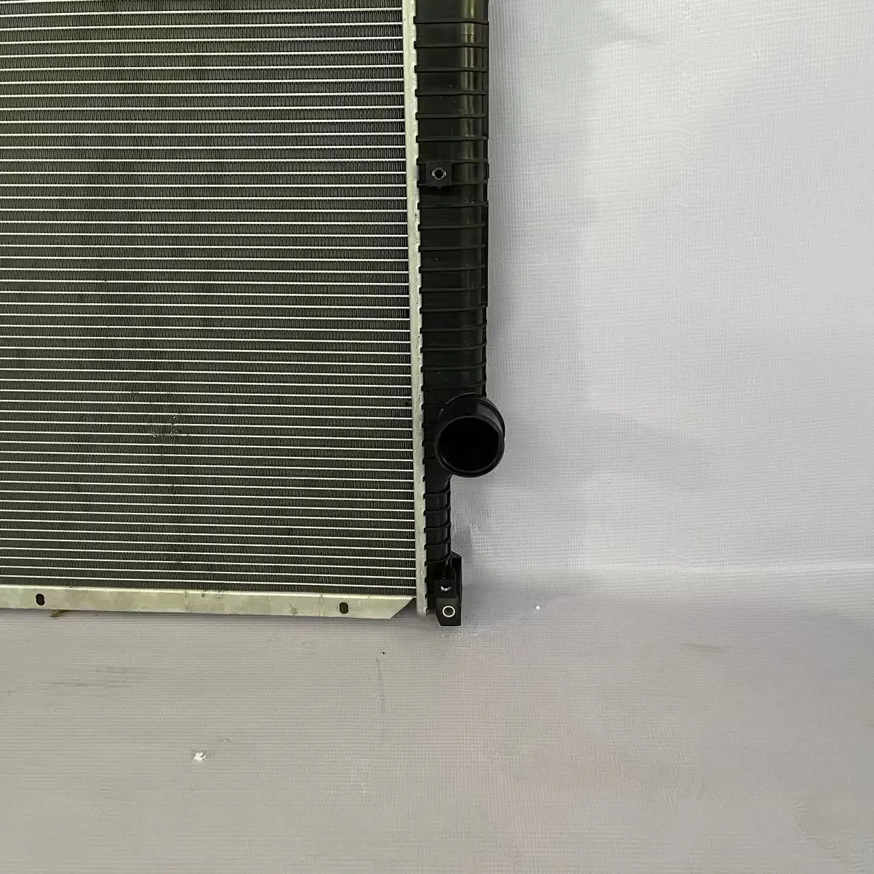 高品質山東ベアー自動車トラクターエンジン冷却システム部品1301010-KS1A1トラック用ラジエーター