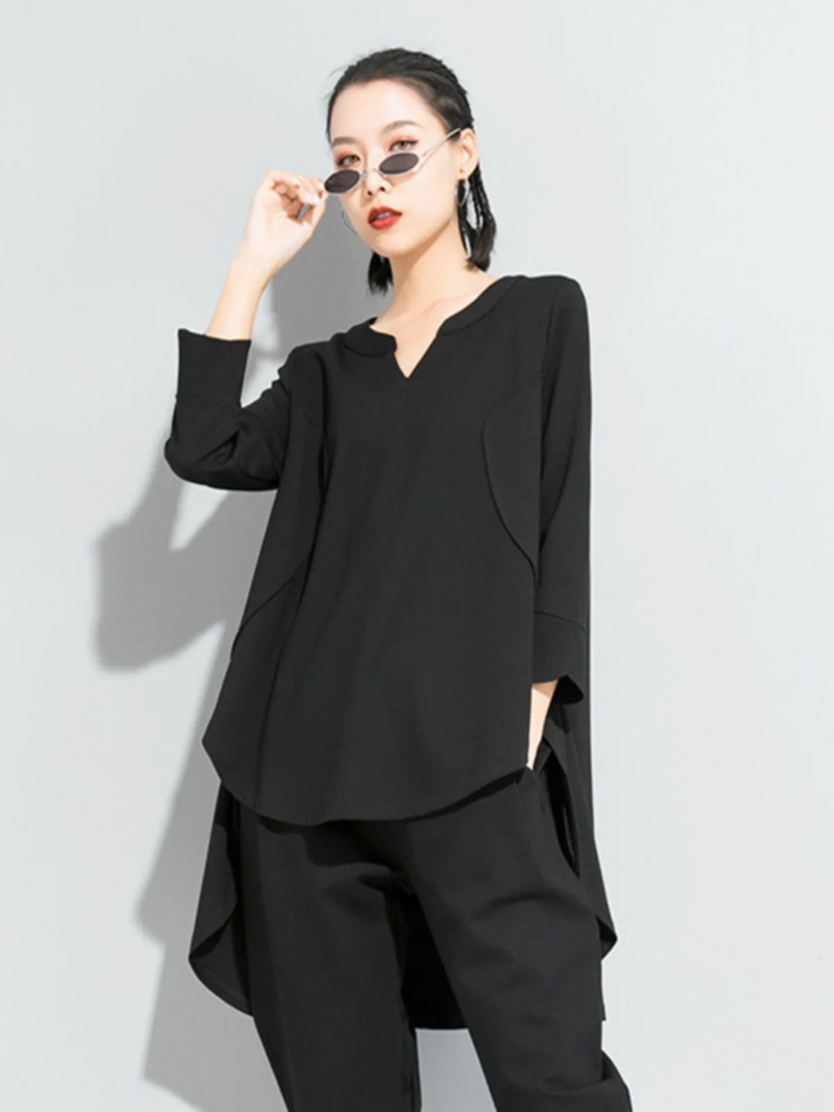 Street Punk Style T-Shirt Asymmetrical Hemline Midi Length Seven-Quarter Sleeve Small V-Neck Dark Salt Series Women's Spring ...