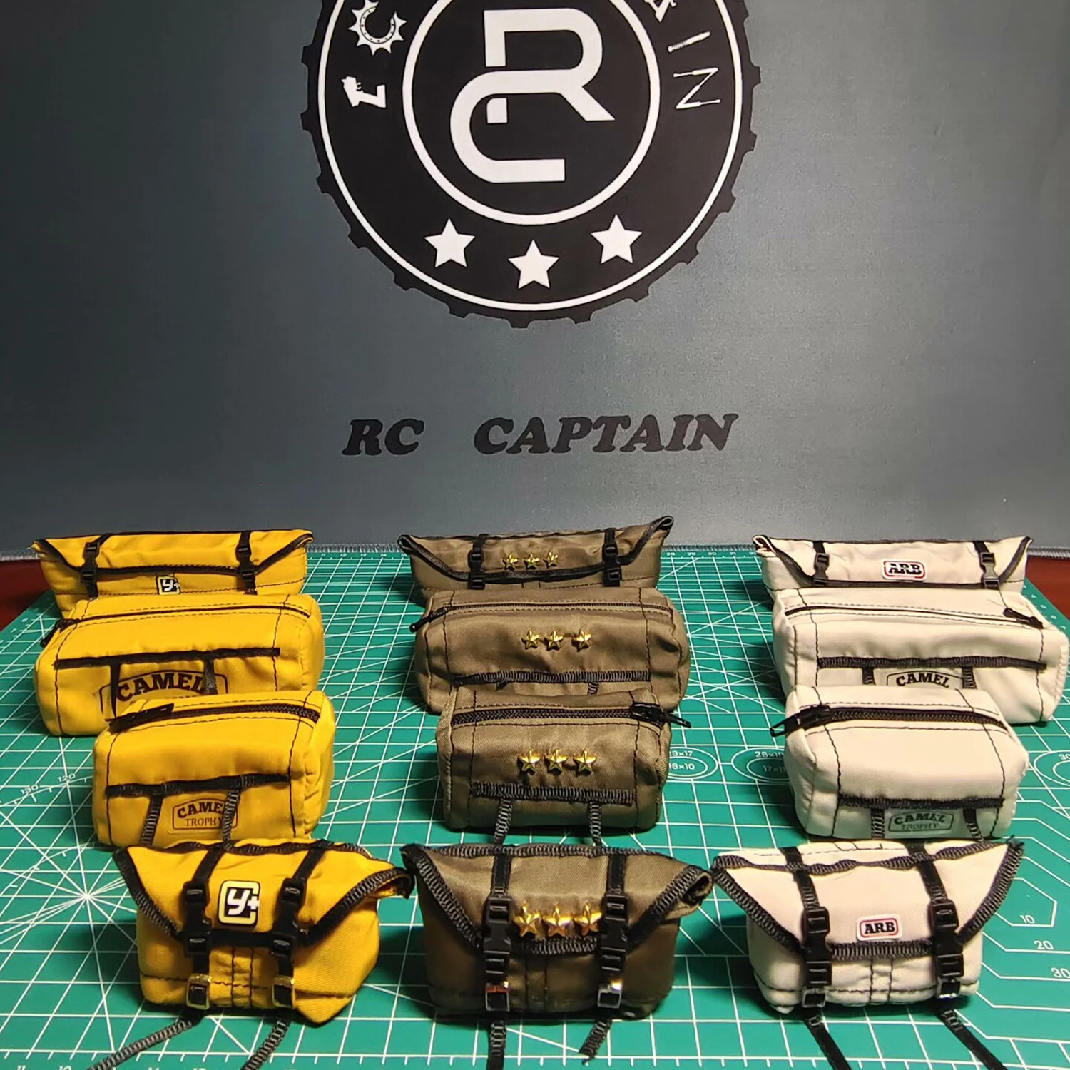 Simulazione Borsa da viaggio Borsa da campeggio Decora per 1/10 RC Crawler Car Traxxas TRX4 Defender Bronco AXIAL SCX10 RC4WD D90 Chevrolet