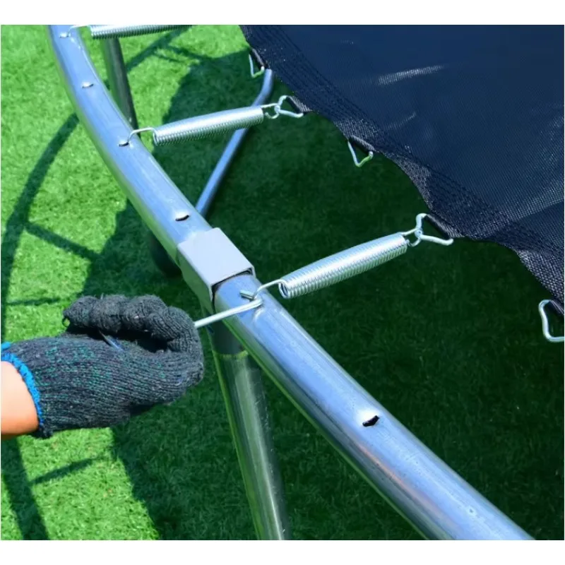 

Family Outdoor 16ft Rectabgular Trampoline Fun Padded Springs and Tall Net Enclosure Kids Trampoline