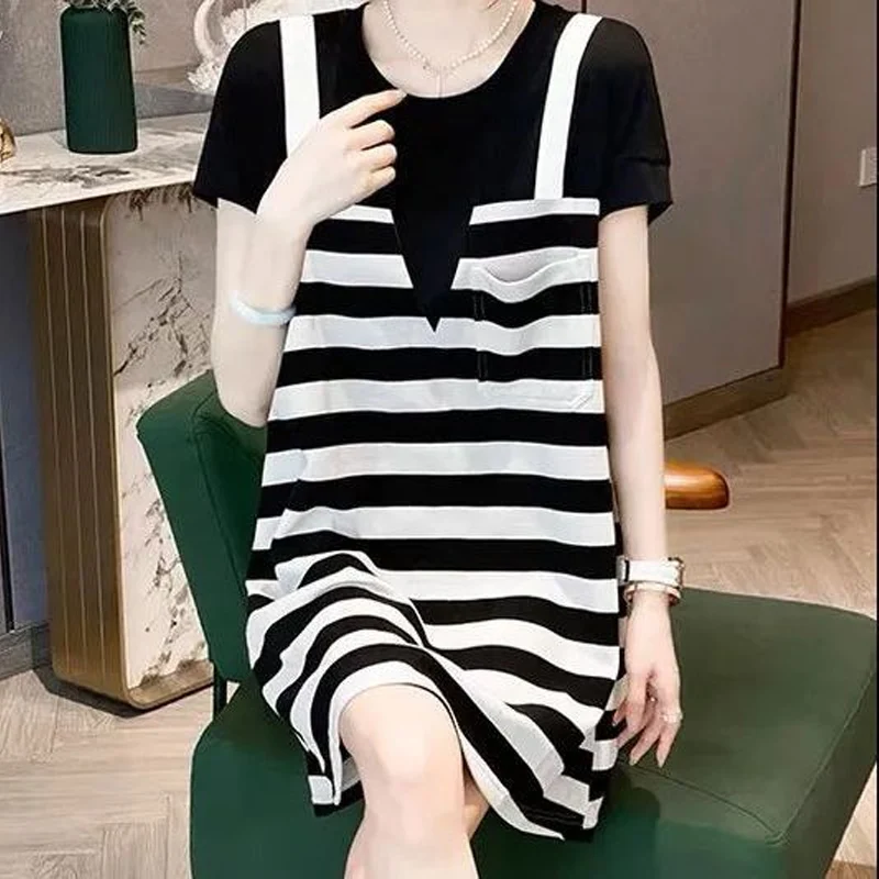 Summer New Round Neck Short Sleeve Tshirt Dress Women Fake Two Pieces Striped Contrast Color Dresses Pockets Patchwork Vestidos