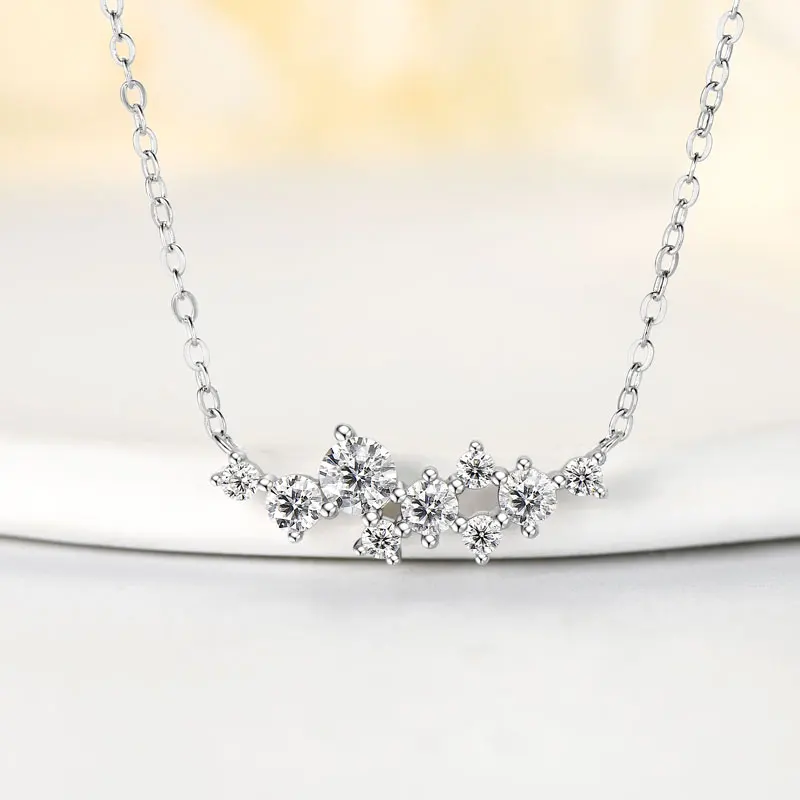 

IOGOU Sparkling D0.75CT Full Moissanite Diamond Necklaces for Women Engagement Wedding Fine Jewely 925 Sterling Sliver Pendant