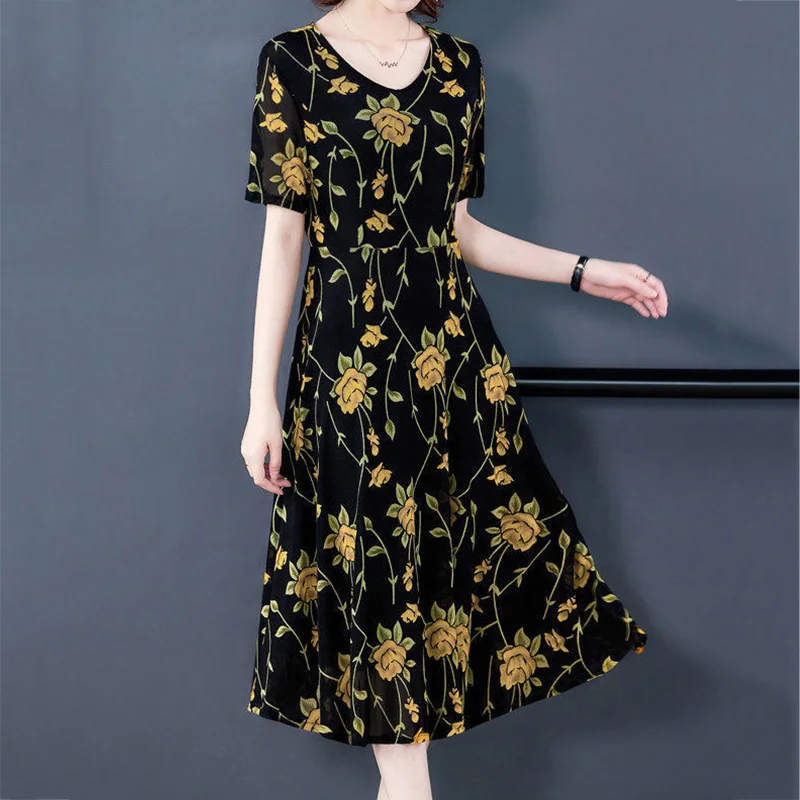 

Fashion Ice Silk Round Neck Vintage Floral Printing Short Sleeve A-line Summer Female Clothing Mid Length Version Dresses