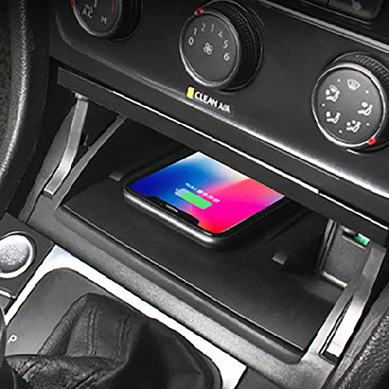 15W Car wireless charger mobile phone charger fast charging holder charging pad plate for Volkswagen Golf 7 MK7 2013-2018