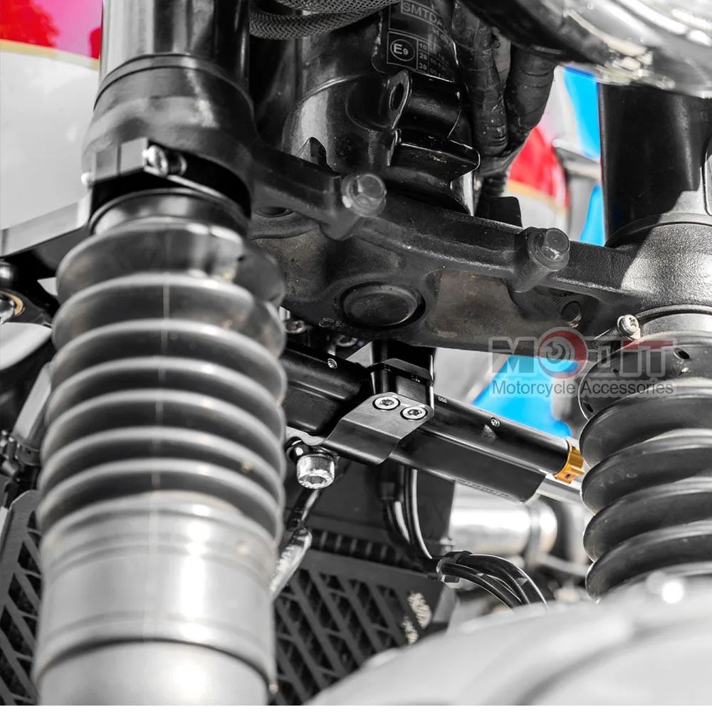 오토바이 CNC 스티어링 댐퍼 브래킷, Bonneville T100/T120용 - close-up view