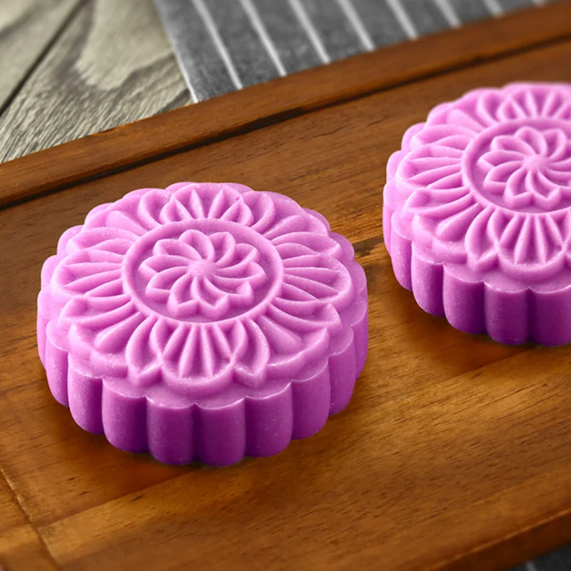 185g Large Moon Cake Mold 3D Plastic Candy Maker Home Made Cookie Maker With 3 Pattern