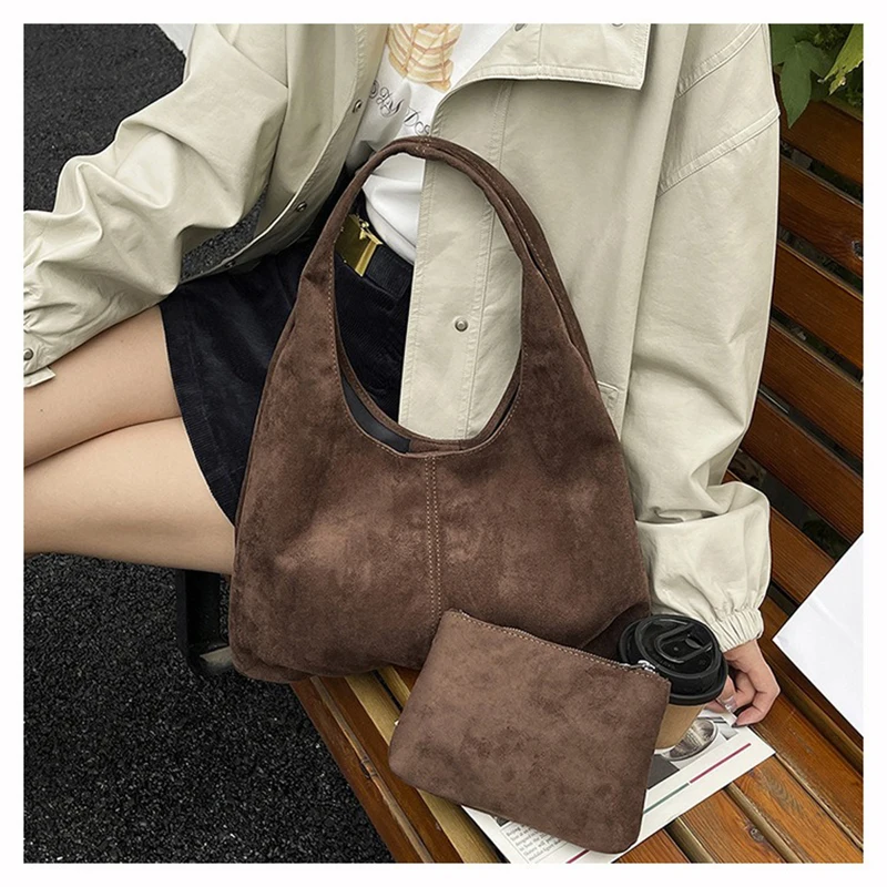 

Плиссированная замшевая бархатная женская сумка на одно плечо, большая вместительная сумка для подмышек для поездок на работу и переноски рук