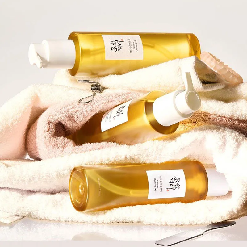 

Набор для ухода за кожей Beauty of Joseon Korea Ginseng Cleansing Oil 210 мл: солнцезащитный крем, эссенция, освежающий тоник, увлажняющий крем для лица.