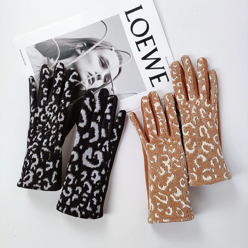 Women Autumn Winter Hot Stamping Printing Suede Leather Plush Inside Warm Glove Female Embroidered Touch Screen Driving Mitten