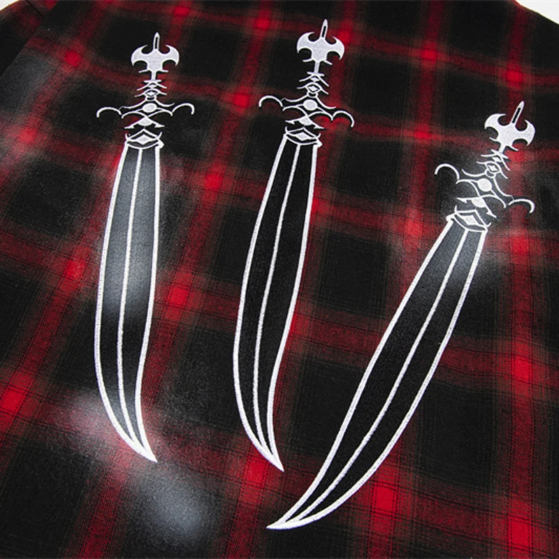 هاي ستريت البلطجة نادي سترة معدنية شعار ريترو الأحمر منقوشة السيف المقدس طباعة الاتجاه الكوري عادية الرجال النساء هوديي معاطف