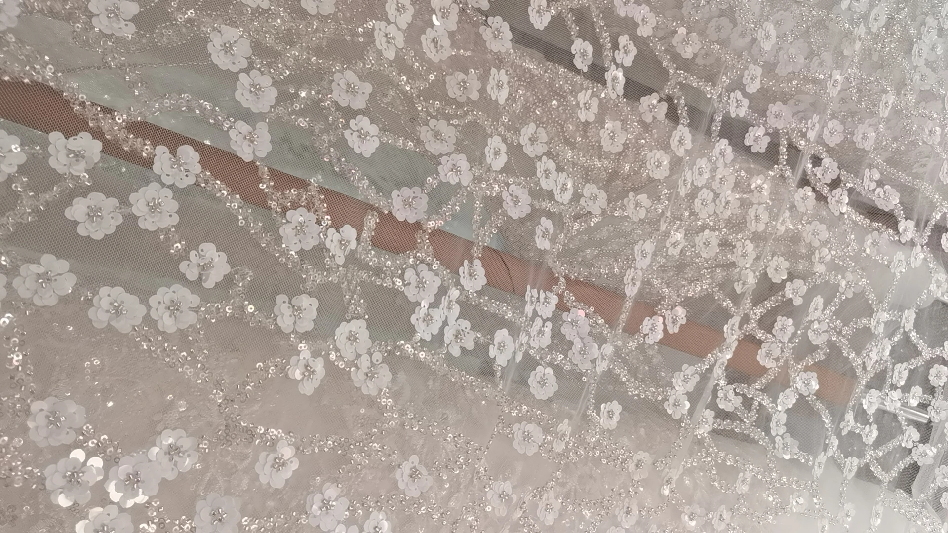 

Изысканное вечернее платье с длинными рукавами на заказ, блестящее свадебное платье для невесты с высоким воротником и открытой спиной, платье принцессы