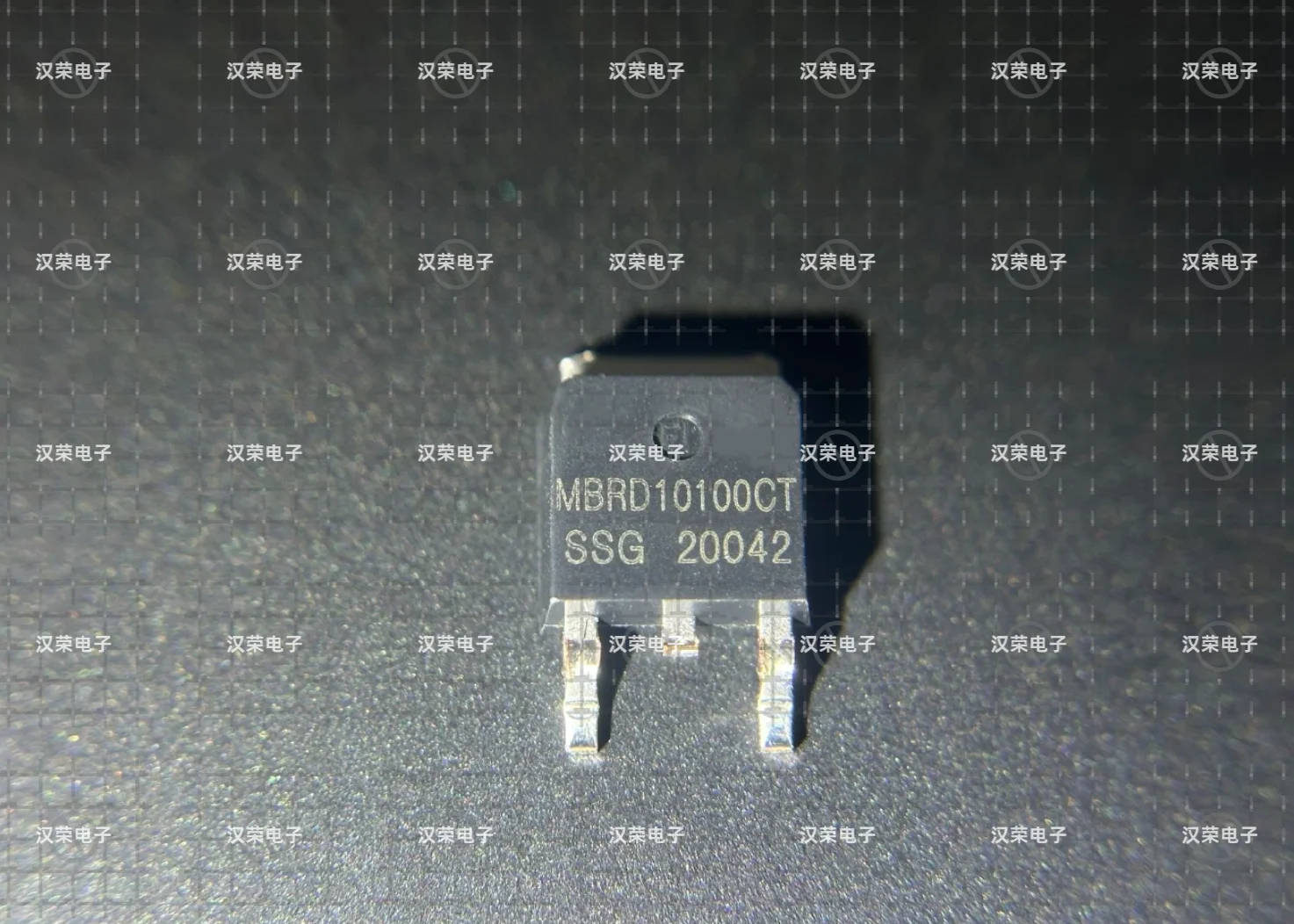 New in stock MBRD10100CTTR   MBRD10100CT surface mount TO-252 ,Schottky diode, factory direct sale