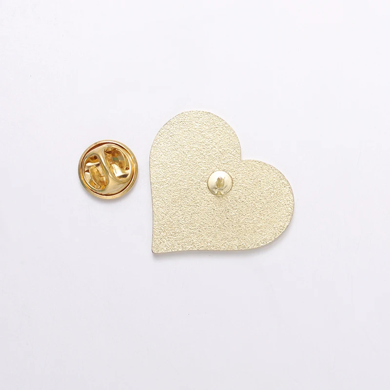 Enamel Pins Custom Breast Feeding Brooches Lapel Badges Love Kids Jewelry Gift for Family Mother and Baby