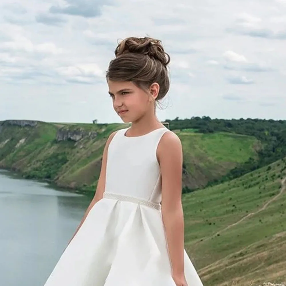 Ivory Satin Flower Girl Dress For Wedding Sleeveless Elegant Priness Kids Birthday Party Dress First Communion Ball Gowns