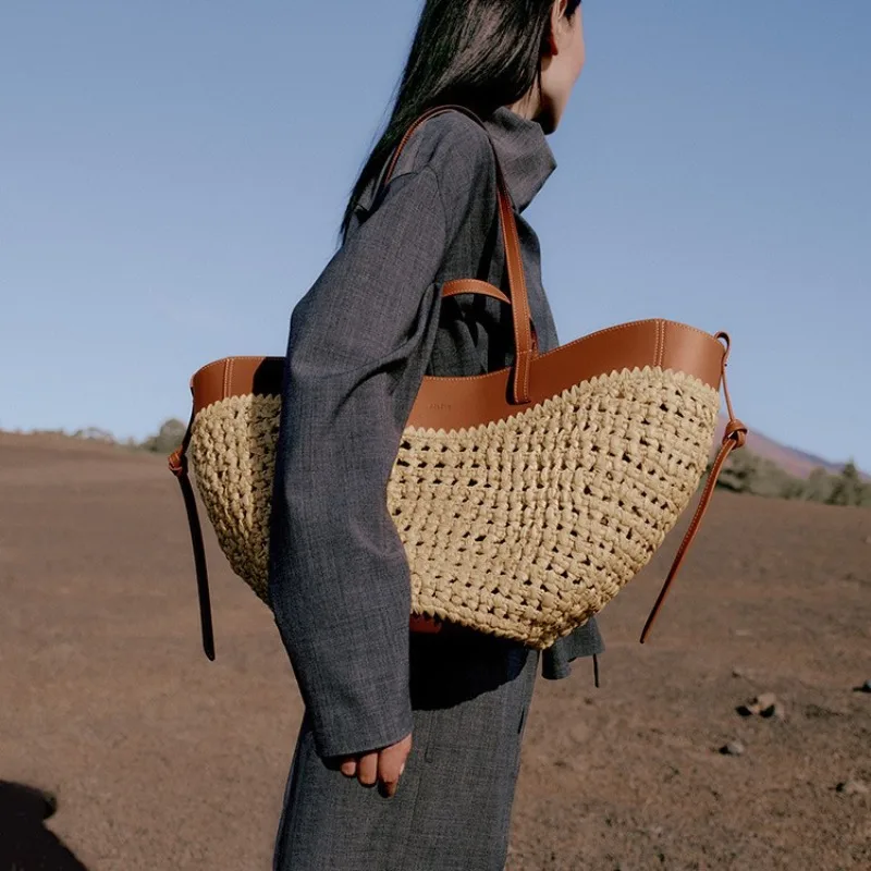 2025 Bolsa de ombro tecida portátil Cognac Lafite Grass