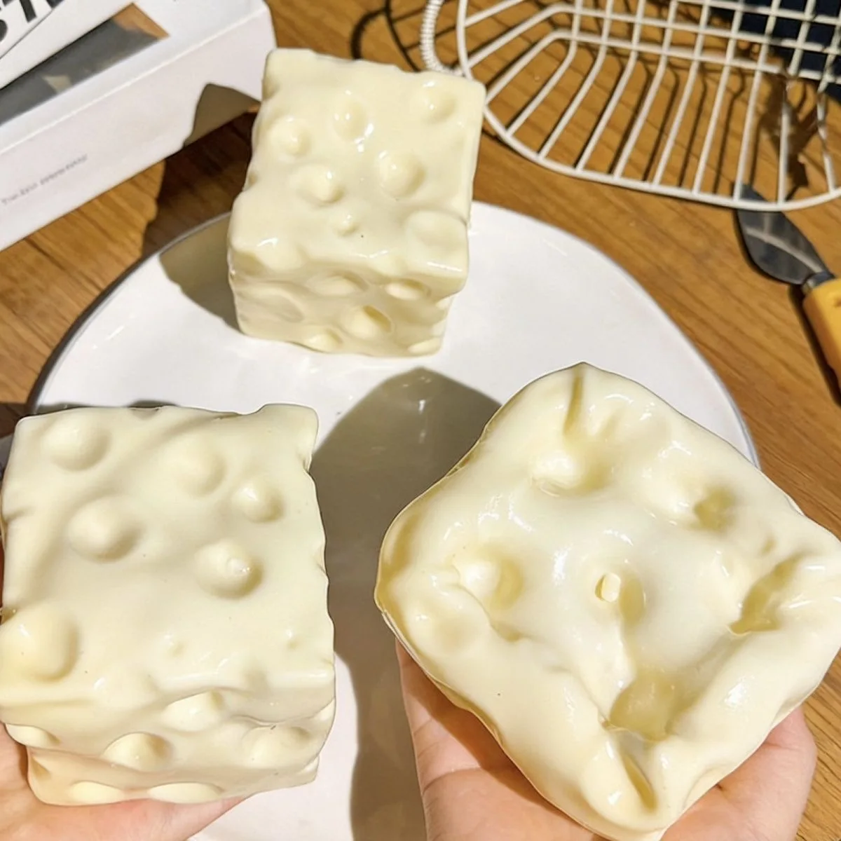 Vaseline-Käse Squishy Spielzeug, Weiches Quetsch-Stressabbau-Fidget-Spielzeug – Detail 2